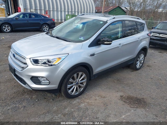 Ford Escape Titanium 2017 1FMCU9JD7HUD32878 Image 2