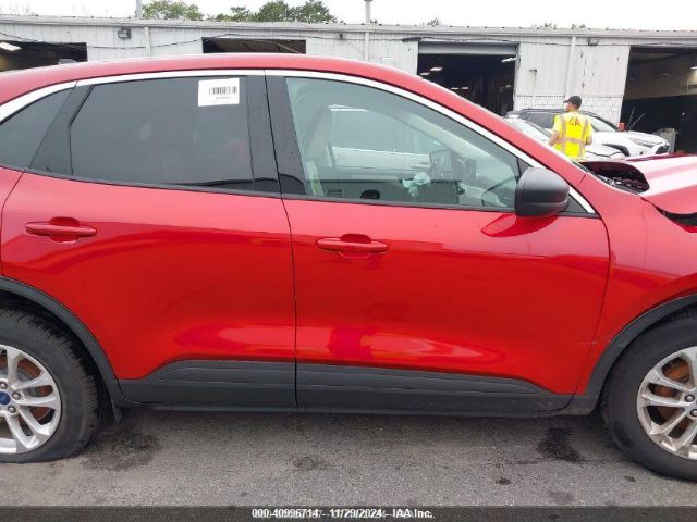1FMCU0G67NUC02387 Ford ESCAPE SE