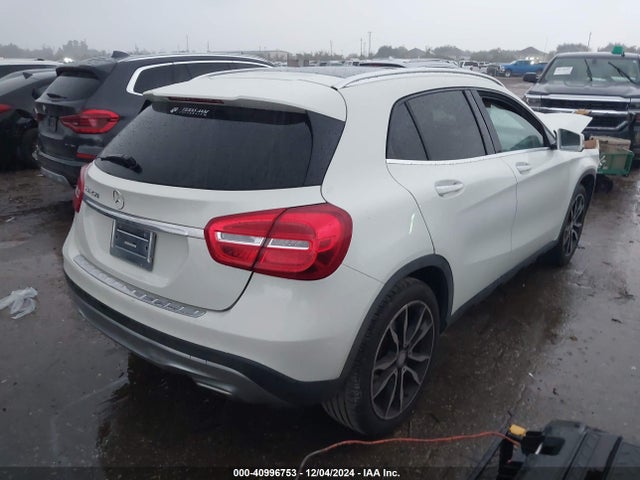 WDCTG4EB2FJ158931 Mercedes-Benz GLA 250