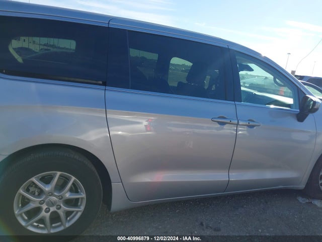 2C4RC1BG3PR620498 Chrysler Pacifica Touring L