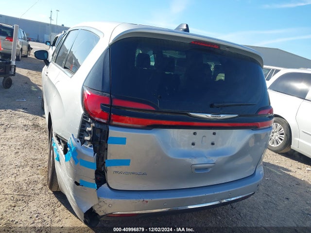 2C4RC1BG3PR620498 Chrysler Pacifica Touring L