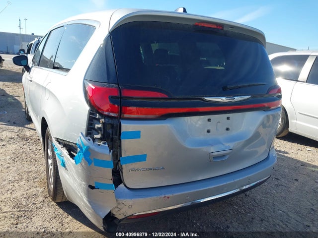 2C4RC1BG3PR620498 Chrysler Pacifica Touring L