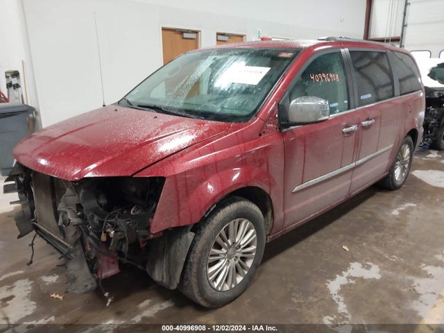 2C4RC1GG4FR597045 Chrysler Town & Country Limited Platinum
