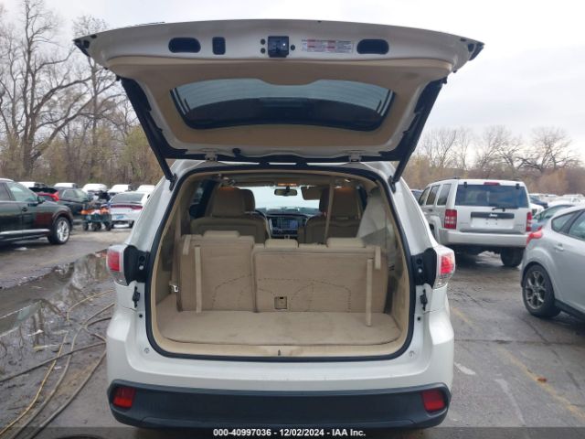 5TDKKRFH3FS109773 Toyota Highlander Xle V6