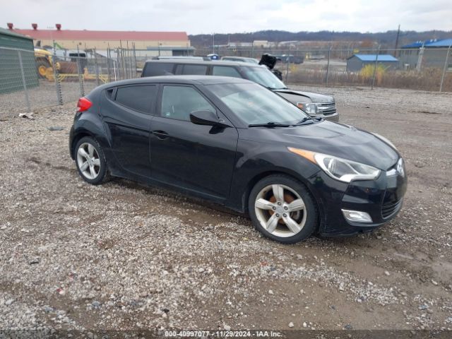 KMHTC6AD6EU201437 Hyundai Veloster Base W/gray