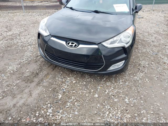 KMHTC6AD6EU201437 Hyundai Veloster Base W/gray