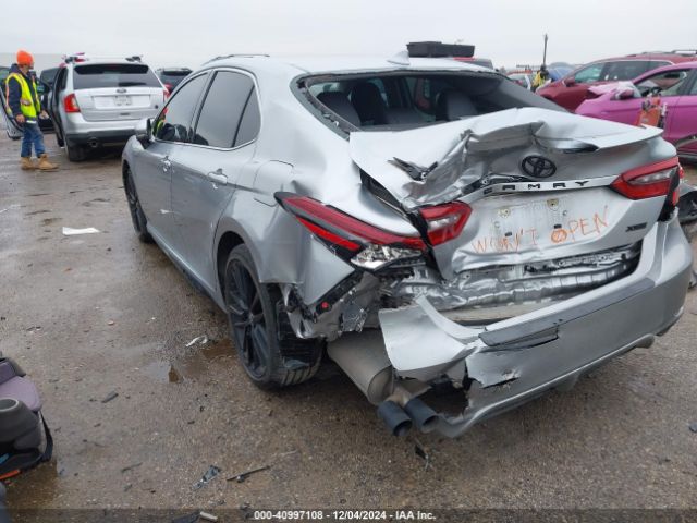 4T1K61AK6NU717978 Toyota CAMRY XSE