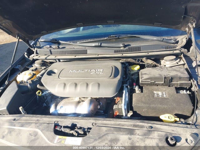 Chrysler 200 S 2015 1C3CCCBB7FN676241 Image 10
