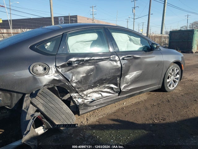 1C3CCCBB7FN676241 Chrysler 200 S