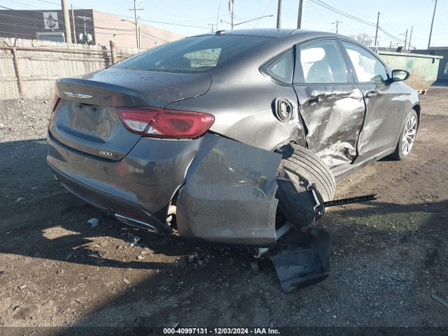 Chrysler 200 S 2015 1C3CCCBB7FN676241 Image 18