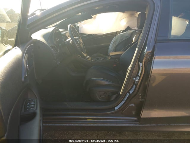 Chrysler 200 S 2015 1C3CCCBB7FN676241 Image 5