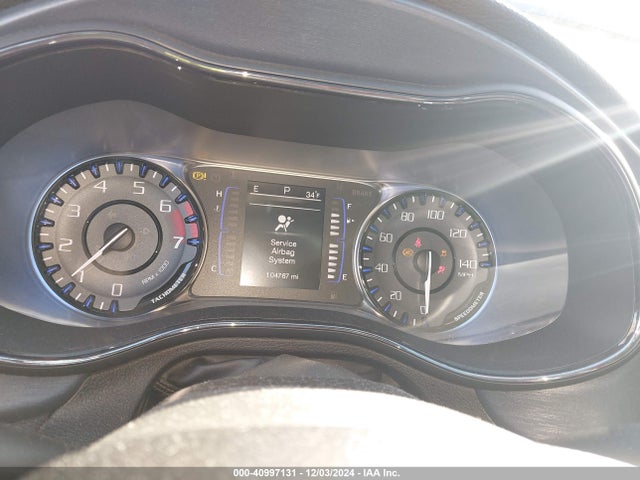 1C3CCCBB7FN676241 Chrysler 200 S