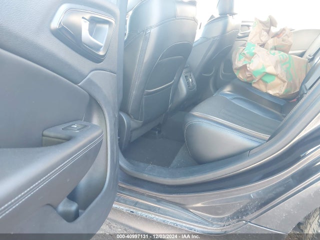 1C3CCCBB7FN676241 Chrysler 200 S