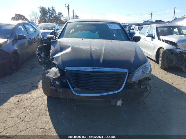 1C3CCBBG5EN132079 Chrysler 200 Touring
