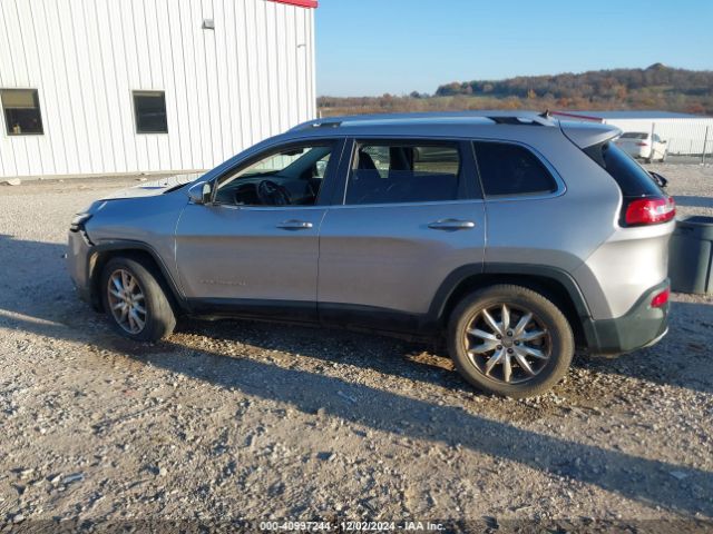 1C4PJMDS1HW569804 Jeep Cherokee Limited 4x4