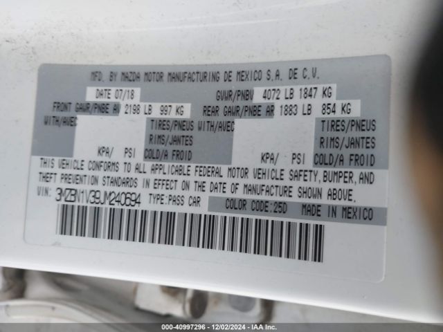 3MZBN1V39JM240694 Mazda Mazda3 Touring