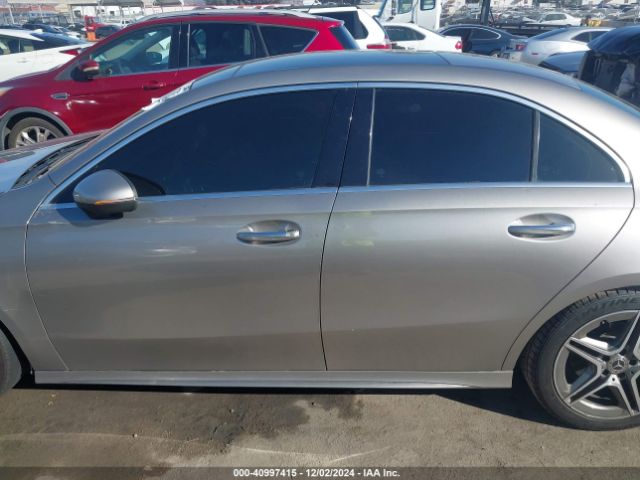 W1K3G4EB7LJ226518 Mercedes-Benz A 220