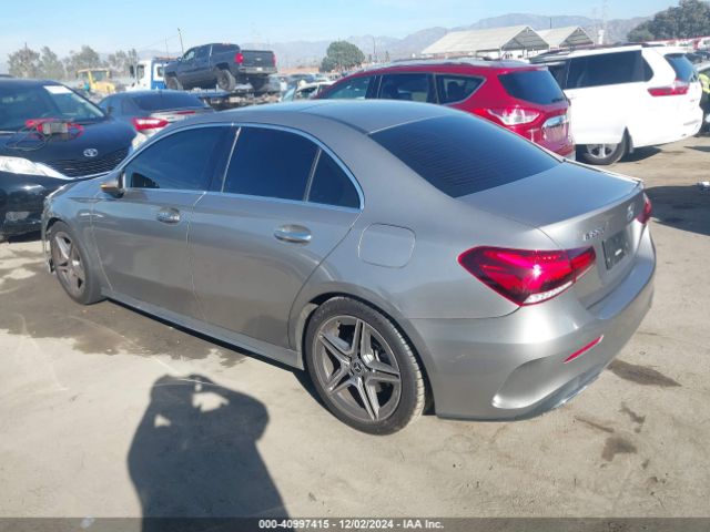 W1K3G4EB7LJ226518 Mercedes-Benz A 220