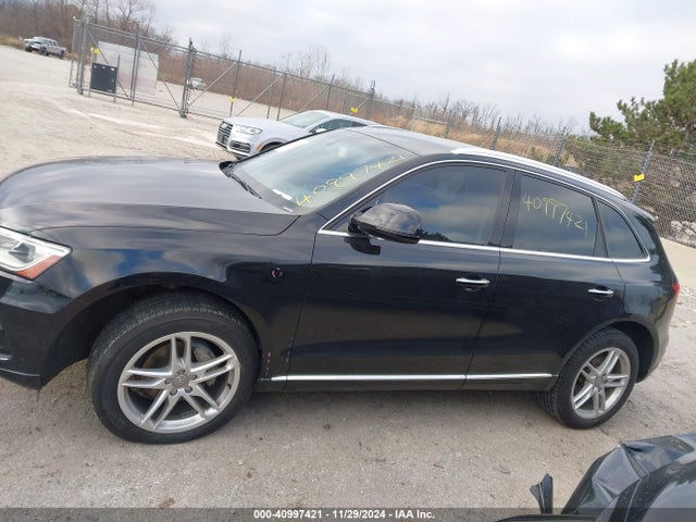 Audi Q5 2.0t Premium 2017 WA1L2AFP0HA055047 Image 15
