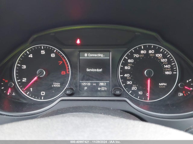 Audi Q5 2.0t Premium 2017 WA1L2AFP0HA055047 Image 7