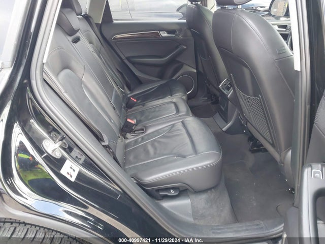 Audi Q5 2.0t Premium 2017 WA1L2AFP0HA055047 Image 8