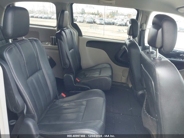 2C4RC1BG1GR197842 Chrysler Town & Country Touring