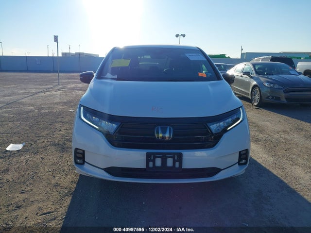 5FNRL6H7XPB040827 Honda Odyssey Sport