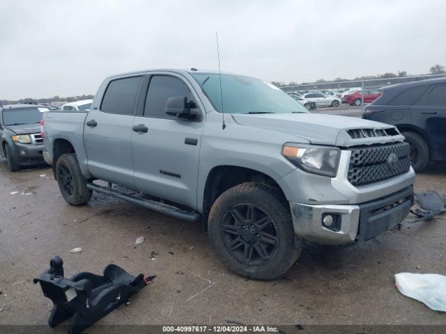 5TFDW5F10KX806993 auction archive image