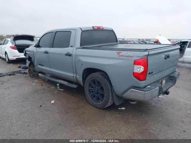 5TFDW5F10KX806993 Toyota Tundra Sr5 5.7l V8