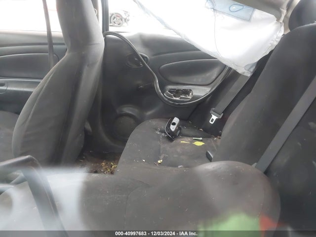 Nissan Versa 1.6 S 2015 3N1CN7APXFL807398 Image 8