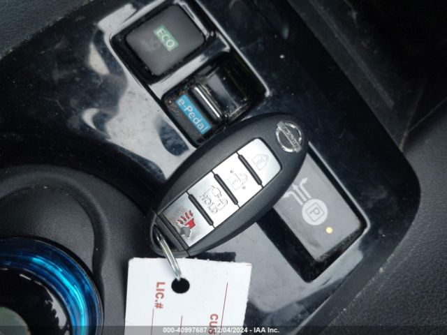 1N4AZ1CP7JC307356 Nissan LEAF SV