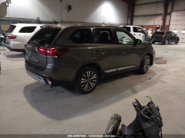 2020 MITSUBISHI OUTLANDER JA4AZ3A32LZ006185 Photo 3