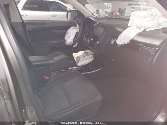 2020 MITSUBISHI OUTLANDER JA4AZ3A32LZ006185 Photo 4