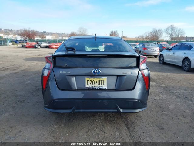 JTDKARFU3G3512591 Toyota Prius Three Touring