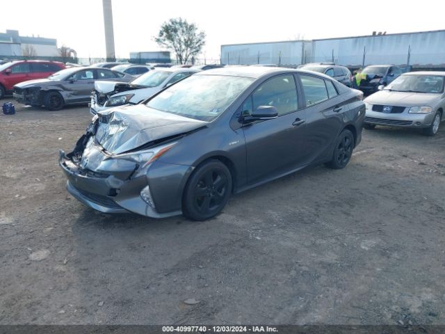 JTDKARFU3G3512591 Toyota Prius Three Touring