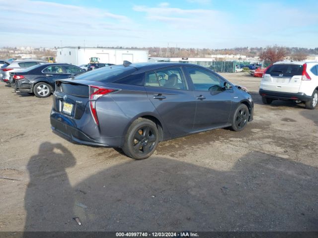 JTDKARFU3G3512591 Toyota Prius Three Touring