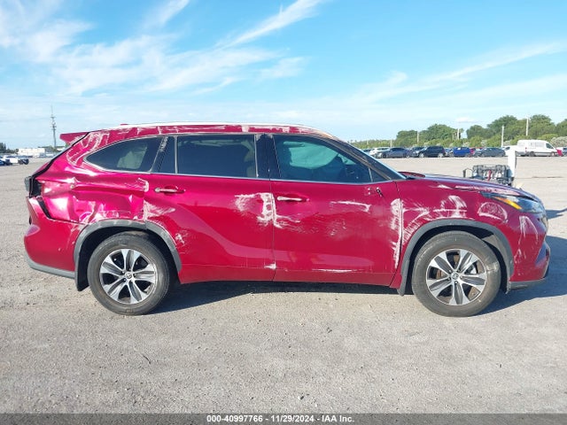 Toyota Highlander Xle 2022 5TDGZRAH8NS104818 Image 6