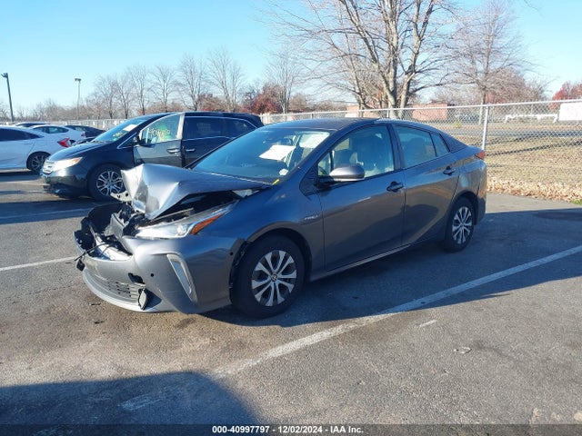 Toyota Prius Xle Awd-e 2020 JTDL9RFU9L3014385 Image 2