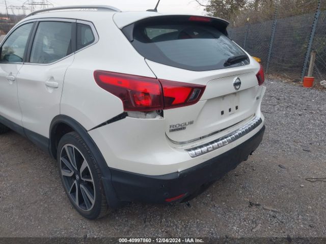 JN1BJ1CR3KW341921 Nissan Rogue Sport Sl