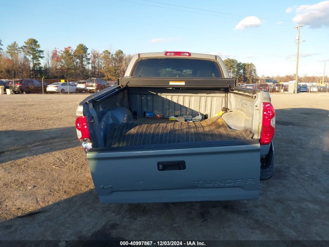 5TFHY5F10KX866610 Toyota Tundra Limited 5.7l V8
