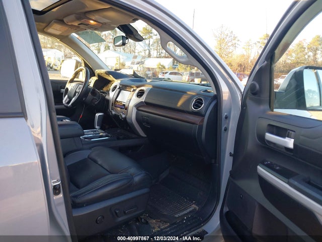 5TFHY5F10KX866610 Toyota Tundra Limited 5.7l V8