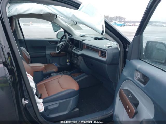 3FTTW8E33PRA18869 Ford Maverick Lariat