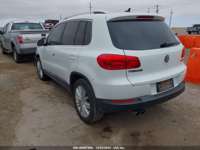 WVGAV7AX4FW558803 Volkswagen TIGUAN SE
