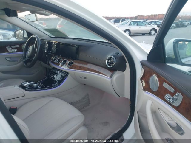WDDZF4KB5HA093203 Mercedes-Benz E 300 4matic