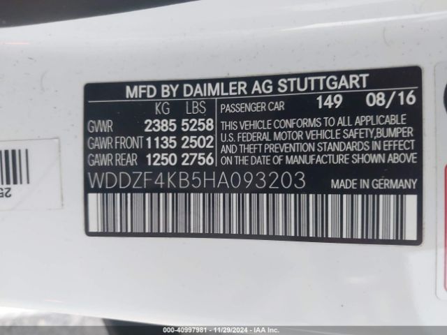 WDDZF4KB5HA093203 Mercedes-Benz E 300 4matic