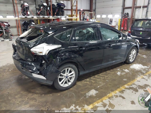 Ford FOCUS SE 2016 1FADP3K25GL223131 Image 4
