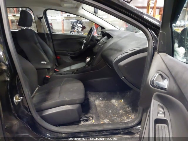 Ford FOCUS SE 2016 1FADP3K25GL223131 Image 5