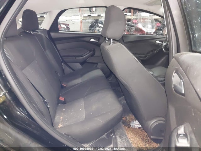 Ford FOCUS SE 2016 1FADP3K25GL223131 Image 8