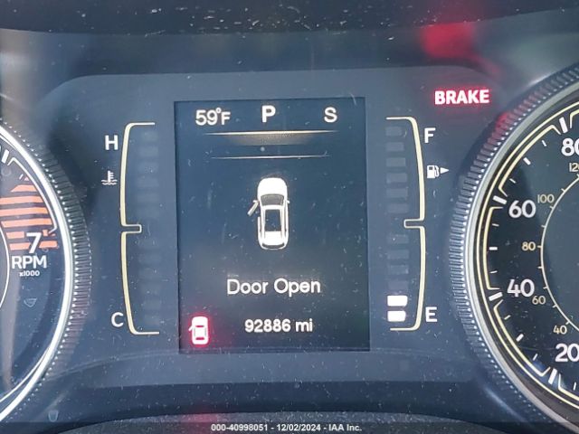 1C4PJLCB2GW288332 Jeep Cherokee Latitude