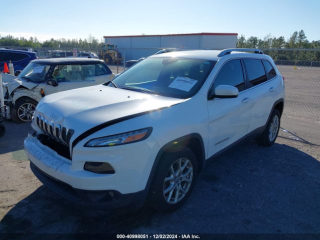1C4PJLCB2GW288332 Jeep Cherokee Latitude